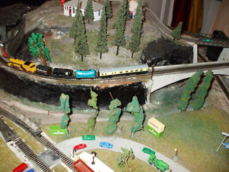 Visit Model Railroad Club of Sri Lanka at Sri Lanka (Ceylon) and take a tour of the Model Railroad Club of Sri Lanka. See what Model Railroad Club of Sri Lanka has to offer in model train sets, The Model Railroad Club of Sri Lanka will be a grate experience. For more model trains visit www.krafttrains.com