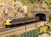 Visit Jarfalla Model Railroad Club in Jarfalla west of Stockholm, Sweden. See what Jarfalla Model Railroad Club has to offer in model railroading. Go to www.krafttrains.com and talk a tour of Jarfalla Model Railroad Club, see videos, pictures, learn about the club itself and its history in model railroading.
Besök Järfälla Modelljärnvägsklubb i Järfälla västra Stockholm. Se vad Järfälla Modelljärnvägsklubb har att erbjuda i modell railroading. Gå till www.krafttrains.com och prata en rundtur i Järfälla Modelljärnvägsklubb, se videor, bilder, lära sig om klubben själv och dess historia i modell railroading.

