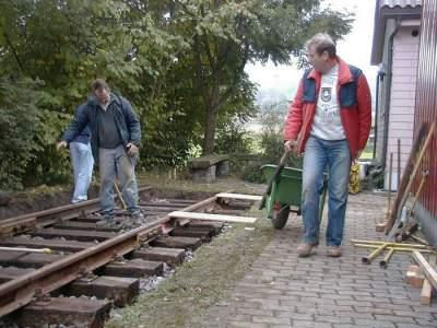 Visit Eisenbahnfreunde Bassersdorf model railroad club in Bassersdorf, Switzerland. See what Eisenbahnfreunde Bassersdorf has to offer in model railroading clubs. Go to www.krafttrains.com and talk a tour of Eisenbahnfreunde Bassersdorf model train clubs, see videos, pictures, learn about the club itself and its history in model railroading.

Besuchen Sie den Modellbahnverein Eisenbahnfreunde Bassersdorf in Bassersdorf, Schweiz. Sehen Sie, was die Eisenbahnfreunde Bassersdorf in den Modellbahnclubs zu bieten hat. Gehen Sie zu www.krafttrains.com und unterhalten Sie sich mit den Modellbahnvereinen der Eisenbahnfreunde Bassersdorf, sehen Sie Videos, Bilder, erfahren Sie mehr über den Verein selbst und seine Geschichte in der Modelleisenbahn.
