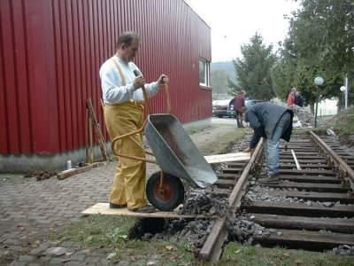 Visit Eisenbahnfreunde Bassersdorf model railroad club in Bassersdorf, Switzerland. See what Eisenbahnfreunde Bassersdorf has to offer in model railroading clubs. Go to www.krafttrains.com and talk a tour of Eisenbahnfreunde Bassersdorf model train clubs, see videos, pictures, learn about the club itself and its history in model railroading.

Besuchen Sie den Modellbahnverein Eisenbahnfreunde Bassersdorf in Bassersdorf, Schweiz. Sehen Sie, was die Eisenbahnfreunde Bassersdorf in den Modellbahnclubs zu bieten hat. Gehen Sie zu www.krafttrains.com und unterhalten Sie sich mit den Modellbahnvereinen der Eisenbahnfreunde Bassersdorf, sehen Sie Videos, Bilder, erfahren Sie mehr über den Verein selbst und seine Geschichte in der Modelleisenbahn.
