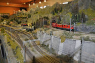 Visit Eisenbahnfreunde Bassersdorf model railroad club in Bassersdorf, Switzerland. See what Eisenbahnfreunde Bassersdorf has to offer in model railroading clubs. Go to www.krafttrains.com and talk a tour of Eisenbahnfreunde Bassersdorf model train clubs, see videos, pictures, learn about the club itself and its history in model railroading.

Besuchen Sie den Modellbahnverein Eisenbahnfreunde Bassersdorf in Bassersdorf, Schweiz. Sehen Sie, was die Eisenbahnfreunde Bassersdorf in den Modellbahnclubs zu bieten hat. Gehen Sie zu www.krafttrains.com und unterhalten Sie sich mit den Modellbahnvereinen der Eisenbahnfreunde Bassersdorf, sehen Sie Videos, Bilder, erfahren Sie mehr über den Verein selbst und seine Geschichte in der Modelleisenbahn.
