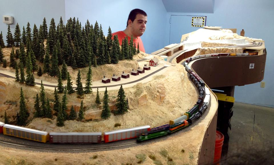 Welcome to the Los Angeles N-Scale Association, operators of East Valley Lines Model Railroad club located since 1979 in the Travel Town Museum at Griffith Los Angeles, California. View pitchers of the East Valley Lines N Scale Model Railroad club and see what they have done to their N scale layout. They operate one of the largest N-Scale layouts in the world. This is just a brief trip on the East Valley Lines' trackage. As you observe closely, there are lots of details to enjoy. This is truly a labor of love, involving countless hours, money and the talents of the many N-Scale modelers dedicated to the memory of great railroads. Brought to you to by www.krafttrains.com