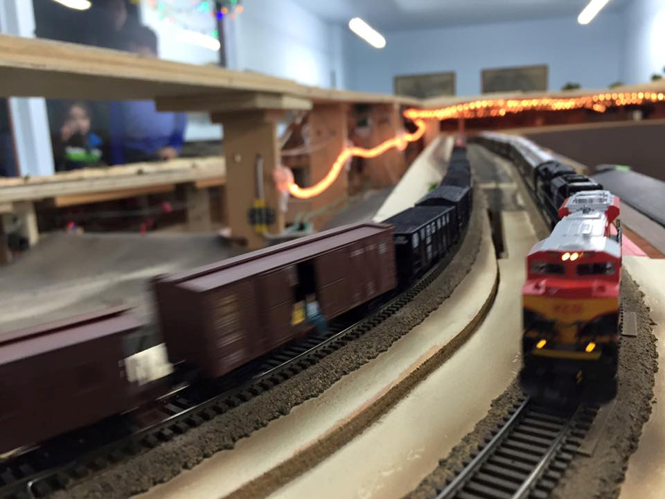 Welcome to the Los Angeles N-Scale Association, operators of East Valley Lines Model Railroad club located since 1979 in the Travel Town Museum at Griffith Los Angeles, California. View pitchers of the East Valley Lines N Scale Model Railroad club and see what they have done to their N scale layout. They operate one of the largest N-Scale layouts in the world. This is just a brief trip on the East Valley Lines' trackage. As you observe closely, there are lots of details to enjoy. This is truly a labor of love, involving countless hours, money and the talents of the many N-Scale modelers dedicated to the memory of great railroads. Brought to you to by www.krafttrains.com