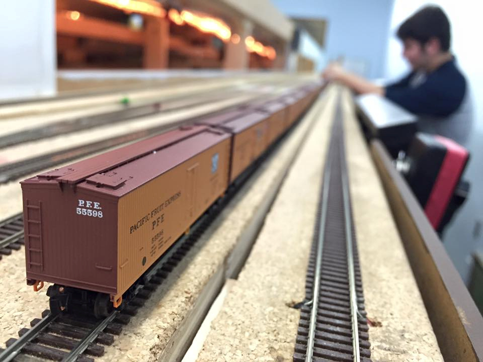 Welcome to the Los Angeles N-Scale Association, operators of East Valley Lines Model Railroad club located since 1979 in the Travel Town Museum at Griffith Los Angeles, California. View pitchers of the East Valley Lines N Scale Model Railroad club and see what they have done to their N scale layout. They operate one of the largest N-Scale layouts in the world. This is just a brief trip on the East Valley Lines' trackage. As you observe closely, there are lots of details to enjoy. This is truly a labor of love, involving countless hours, money and the talents of the many N-Scale modelers dedicated to the memory of great railroads. Brought to you to by www.krafttrains.com