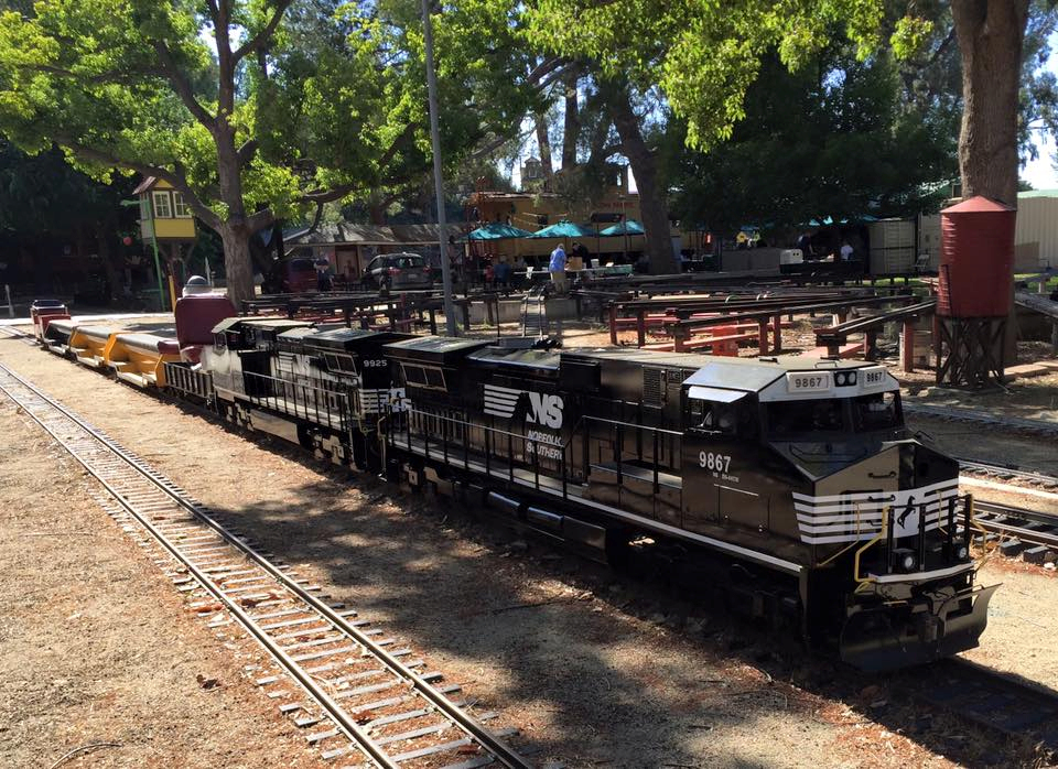 Welcome to the Los Angeles N-Scale Association, operators of East Valley Lines Model Railroad club located since 1979 in the Travel Town Museum at Griffith Los Angeles, California. View pitchers of the East Valley Lines N Scale Model Railroad club and see what they have done to their N scale layout. They operate one of the largest N-Scale layouts in the world. This is just a brief trip on the East Valley Lines' trackage. As you observe closely, there are lots of details to enjoy. This is truly a labor of love, involving countless hours, money and the talents of the many N-Scale modelers dedicated to the memory of great railroads. Brought to you to by www.krafttrains.com
