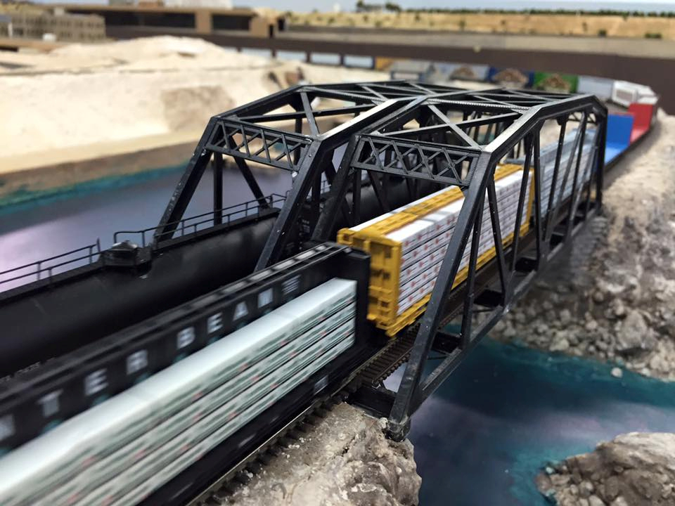 Welcome to the Los Angeles N-Scale Association, operators of East Valley Lines Model Railroad club located since 1979 in the Travel Town Museum at Griffith Los Angeles, California. View pitchers of the East Valley Lines N Scale Model Railroad club and see what they have done to their N scale layout. They operate one of the largest N-Scale layouts in the world. This is just a brief trip on the East Valley Lines' trackage. As you observe closely, there are lots of details to enjoy. This is truly a labor of love, involving countless hours, money and the talents of the many N-Scale modelers dedicated to the memory of great railroads. Brought to you to by www.krafttrains.com