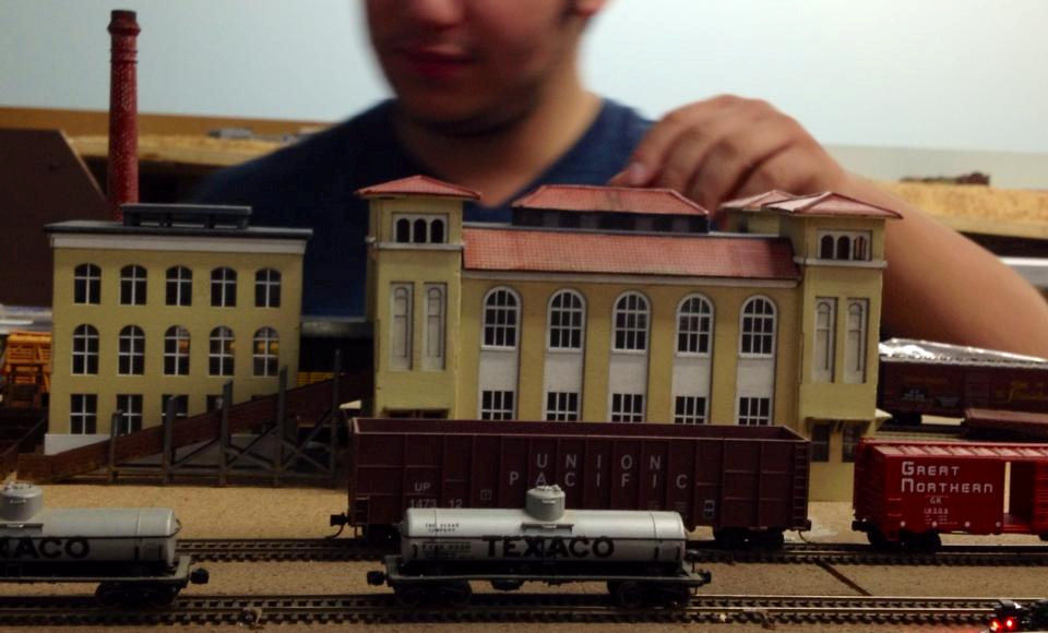 Welcome to the Los Angeles N-Scale Association, operators of East Valley Lines Model Railroad club located since 1979 in the Travel Town Museum at Griffith Los Angeles, California. View pitchers of the East Valley Lines N Scale Model Railroad club and see what they have done to their N scale layout. They operate one of the largest N-Scale layouts in the world. This is just a brief trip on the East Valley Lines' trackage. As you observe closely, there are lots of details to enjoy. This is truly a labor of love, involving countless hours, money and the talents of the many N-Scale modelers dedicated to the memory of great railroads. Brought to you to by www.krafttrains.com