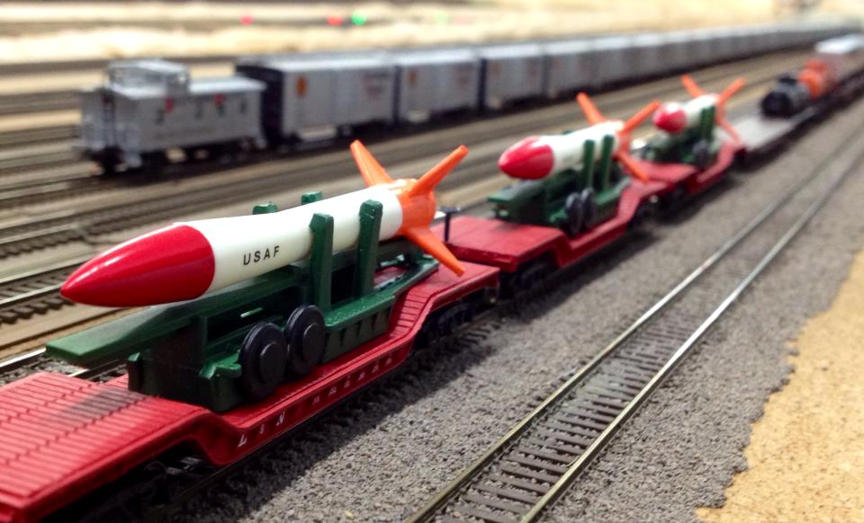 Welcome to the Los Angeles N-Scale Association, operators of East Valley Lines Model Railroad club located since 1979 in the Travel Town Museum at Griffith Los Angeles, California. View pitchers of the East Valley Lines N Scale Model Railroad club and see what they have done to their N scale layout. They operate one of the largest N-Scale layouts in the world. This is just a brief trip on the East Valley Lines' trackage. As you observe closely, there are lots of details to enjoy. This is truly a labor of love, involving countless hours, money and the talents of the many N-Scale modelers dedicated to the memory of great railroads. Brought to you to by www.krafttrains.com