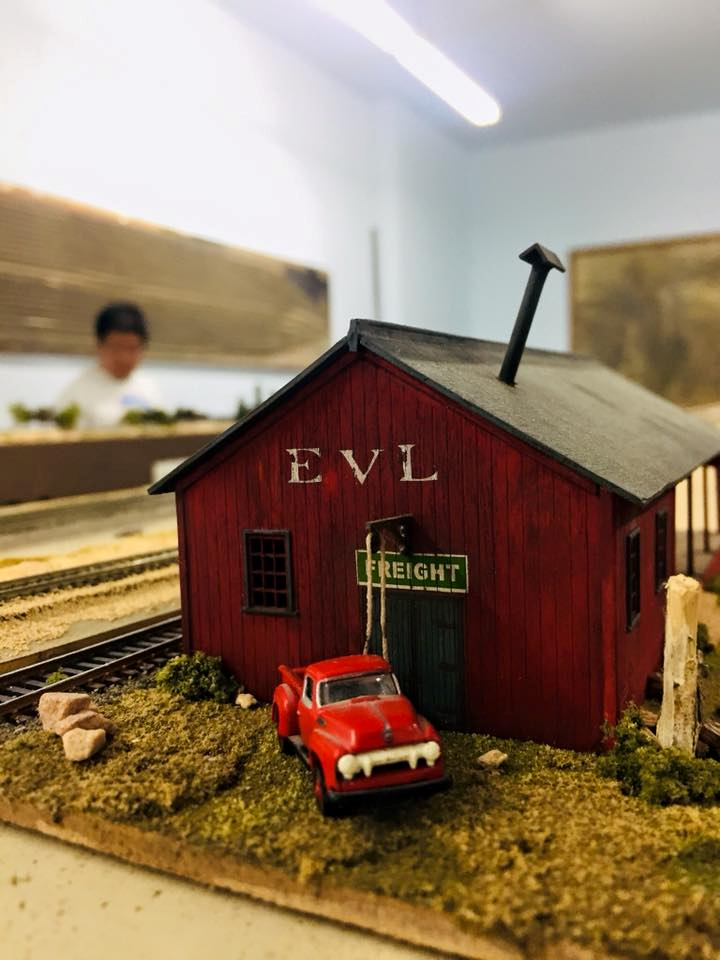 Welcome to the Los Angeles N-Scale Association, operators of East Valley Lines Model Railroad club located since 1979 in the Travel Town Museum at Griffith Los Angeles, California. View pitchers of the East Valley Lines N Scale Model Railroad club and see what they have done to their N scale layout. They operate one of the largest N-Scale layouts in the world. This is just a brief trip on the East Valley Lines' trackage. As you observe closely, there are lots of details to enjoy. This is truly a labor of love, involving countless hours, money and the talents of the many N-Scale modelers dedicated to the memory of great railroads. Brought to you to by www.krafttrains.com