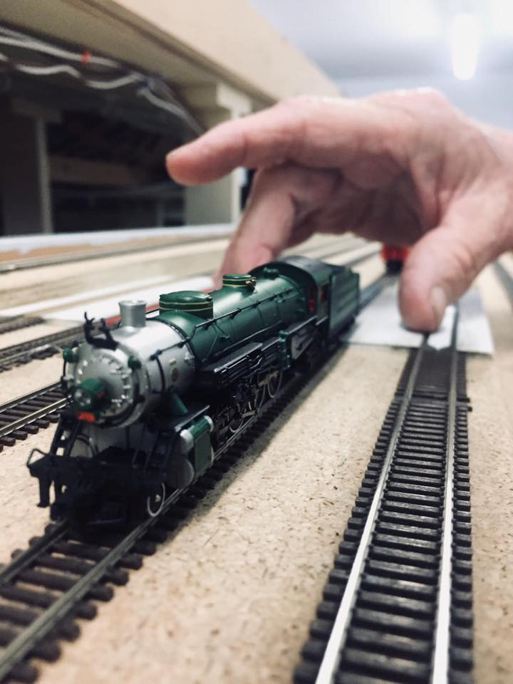 Welcome to the Los Angeles N-Scale Association, operators of East Valley Lines Model Railroad club located since 1979 in the Travel Town Museum at Griffith Los Angeles, California. View pitchers of the East Valley Lines N Scale Model Railroad club and see what they have done to their N scale layout. They operate one of the largest N-Scale layouts in the world. This is just a brief trip on the East Valley Lines' trackage. As you observe closely, there are lots of details to enjoy. This is truly a labor of love, involving countless hours, money and the talents of the many N-Scale modelers dedicated to the memory of great railroads. Brought to you to by www.krafttrains.com