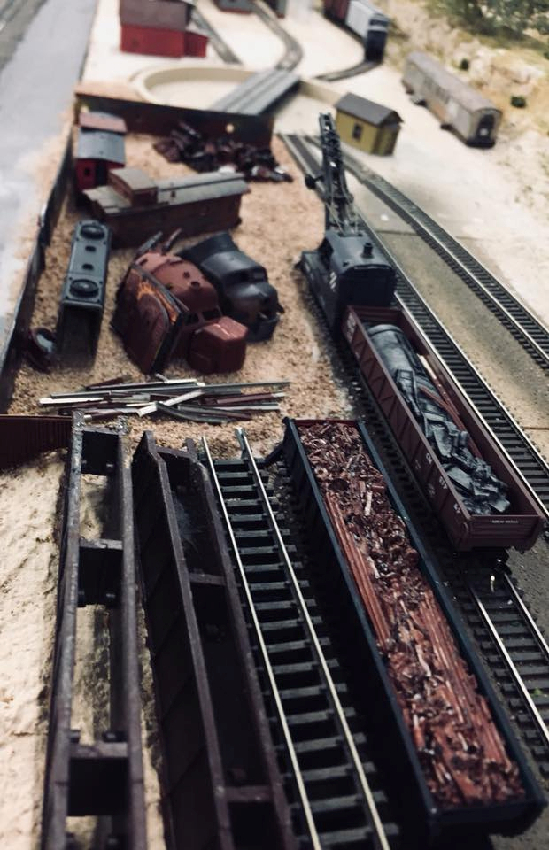 Welcome to the Los Angeles N-Scale Association, operators of East Valley Lines Model Railroad club located since 1979 in the Travel Town Museum at Griffith Los Angeles, California. View pitchers of the East Valley Lines N Scale Model Railroad club and see what they have done to their N scale layout. They operate one of the largest N-Scale layouts in the world. This is just a brief trip on the East Valley Lines' trackage. As you observe closely, there are lots of details to enjoy. This is truly a labor of love, involving countless hours, money and the talents of the many N-Scale modelers dedicated to the memory of great railroads. Brought to you to by www.krafttrains.com