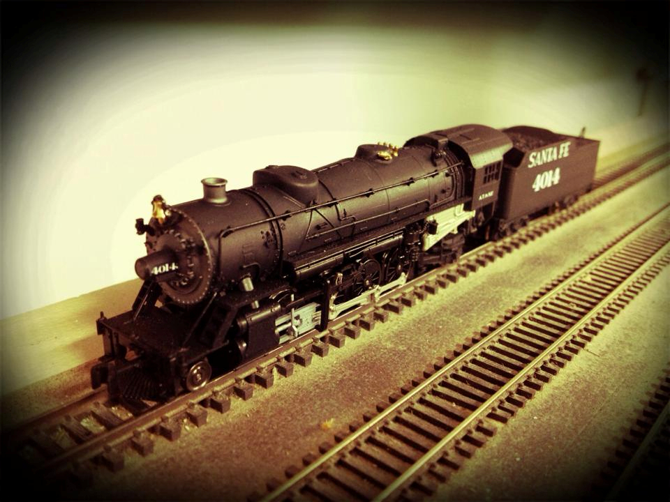 Welcome to the Los Angeles N-Scale Association, operators of East Valley Lines Model Railroad club located since 1979 in the Travel Town Museum at Griffith Los Angeles, California. View pitchers of the East Valley Lines N Scale Model Railroad club and see what they have done to their N scale layout. They operate one of the largest N-Scale layouts in the world. This is just a brief trip on the East Valley Lines' trackage. As you observe closely, there are lots of details to enjoy. This is truly a labor of love, involving countless hours, money and the talents of the many N-Scale modelers dedicated to the memory of great railroads. Brought to you to by www.krafttrains.com