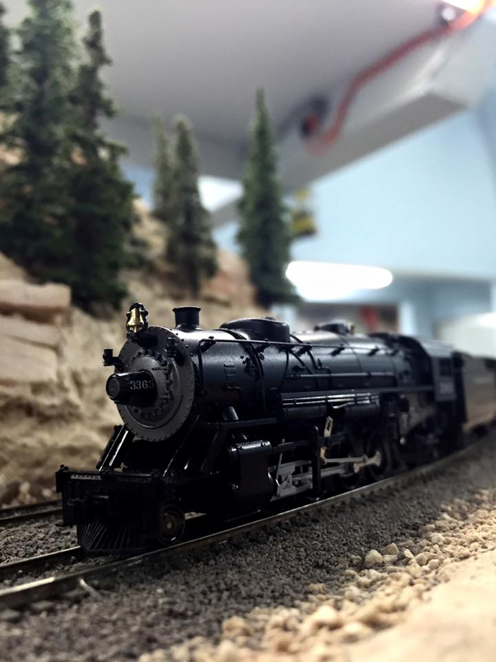 Welcome to the Los Angeles N-Scale Association, operators of East Valley Lines Model Railroad club located since 1979 in the Travel Town Museum at Griffith Los Angeles, California. View pitchers of the East Valley Lines N Scale Model Railroad club and see what they have done to their N scale layout. They operate one of the largest N-Scale layouts in the world. This is just a brief trip on the East Valley Lines' trackage. As you observe closely, there are lots of details to enjoy. This is truly a labor of love, involving countless hours, money and the talents of the many N-Scale modelers dedicated to the memory of great railroads. Brought to you to by www.krafttrains.com