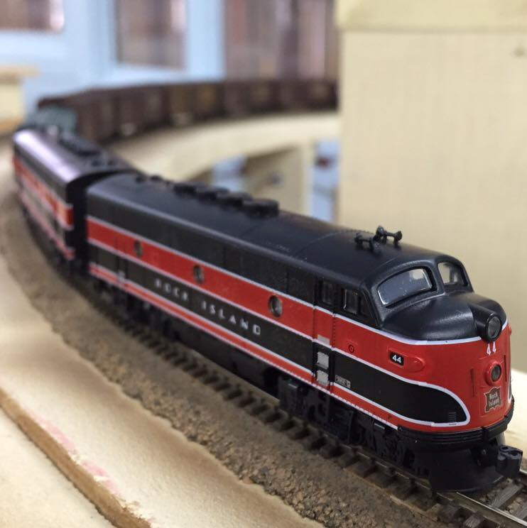 Welcome to the Los Angeles N-Scale Association, operators of East Valley Lines Model Railroad club located since 1979 in the Travel Town Museum at Griffith Los Angeles, California. View pitchers of the East Valley Lines N Scale Model Railroad club and see what they have done to their N scale layout. They operate one of the largest N-Scale layouts in the world. This is just a brief trip on the East Valley Lines' trackage. As you observe closely, there are lots of details to enjoy. This is truly a labor of love, involving countless hours, money and the talents of the many N-Scale modelers dedicated to the memory of great railroads. Brought to you to by www.krafttrains.com