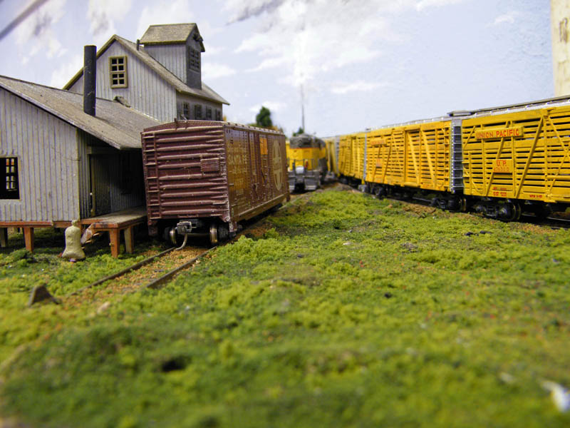 The PikeMasters Railroad Club, Was founded in 1988, currently is the only model railroad club operating a permanent layout in Colorado Springs CO, United State. The PikeMasters have been in the City Auditorium site since 1996. The current facility at one time housed the Colorado Springs Police Department indoor pistol firing range. The PikeMasters Model Railroad Club is located in the basement of the City Auditorium. The auditorium is located at 221 East Kiowa, Kiowa and Weber streets, in downtown Colorado Springs CO, across the street from Municipal Court. All visitors are welcome and club members will be present to explain the operation and to answer any questions. We will be operating the trains during this time. For more model Train Clubs visit www.krafttrains.com 